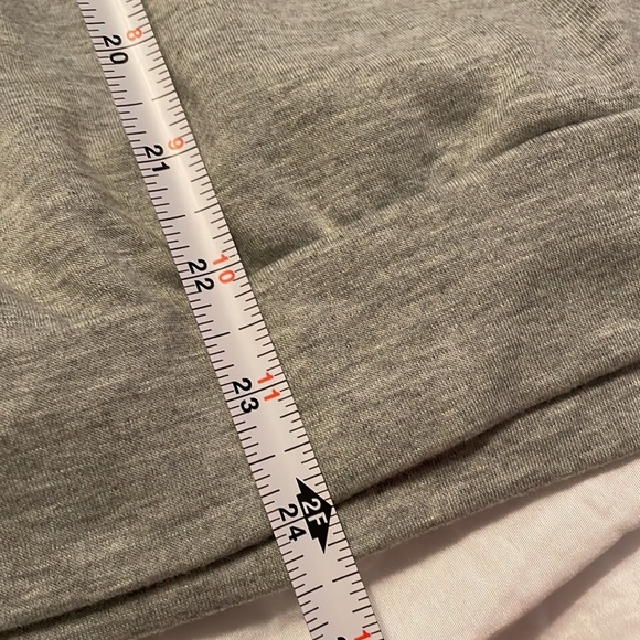 EUC  - First Love - size medium - gray long sleeve T-shirt with stars - Picture 8 of 8